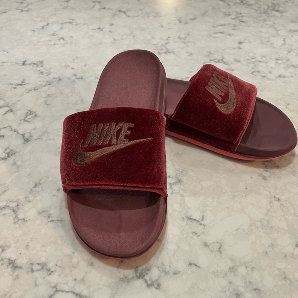 Nike Burgundy Slide Sandals